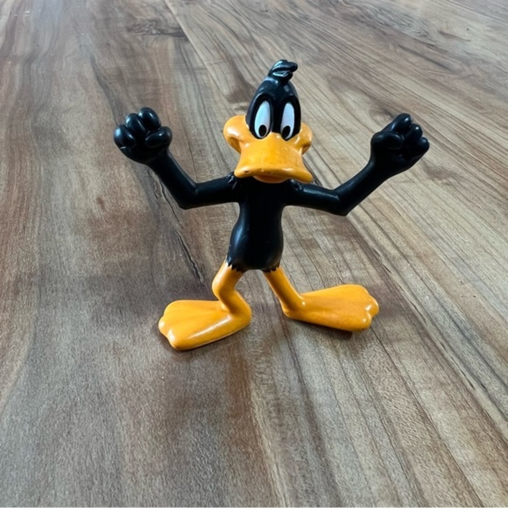 Loony Tunes Vintage 90s Action Figure Bugs Taz Daffy Black Duck Toy